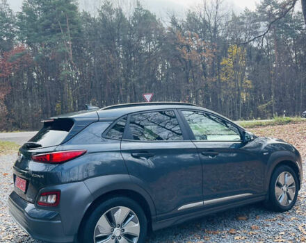 Серый Хендай Kona Electric, объемом двигателя 0 л и пробегом 112 тыс. км за 16700 $, фото 13 на Automoto.ua