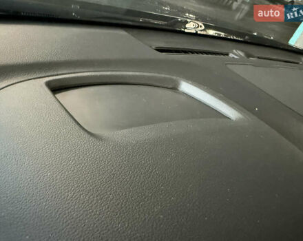 Серый Хендай Kona Electric, объемом двигателя 0 л и пробегом 120 тыс. км за 16999 $, фото 54 на Automoto.ua