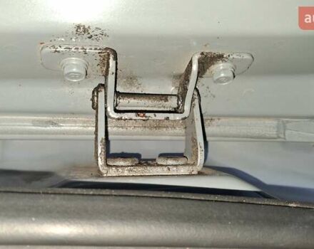 Серый Хендай Kona Electric, объемом двигателя 0 л и пробегом 180 тыс. км за 16700 $, фото 65 на Automoto.ua