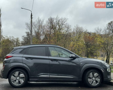 Сірий Хендай Kona Electric, об'ємом двигуна 0 л та пробігом 154 тис. км за 19500 $, фото 1 на Automoto.ua