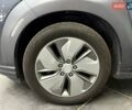 Серый Хендай Kona Electric, объемом двигателя 0 л и пробегом 113 тыс. км за 17094 $, фото 5 на Automoto.ua