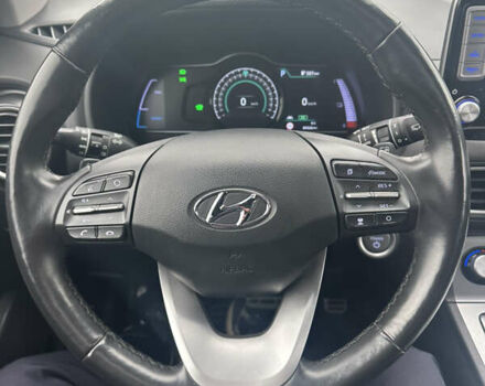 Серый Хендай Kona Electric, объемом двигателя 0 л и пробегом 85 тыс. км за 18300 $, фото 35 на Automoto.ua