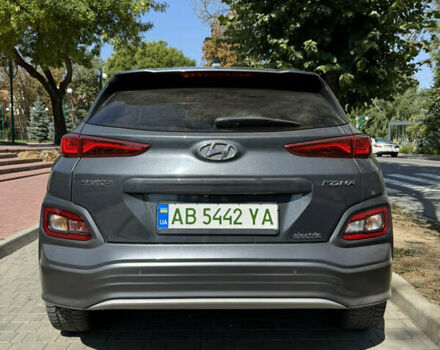Сірий Хендай Kona Electric, об'ємом двигуна 0 л та пробігом 85 тис. км за 18750 $, фото 5 на Automoto.ua