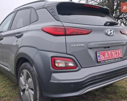 Серый Хендай Kona Electric, объемом двигателя 0 л и пробегом 180 тыс. км за 16700 $, фото 8 на Automoto.ua
