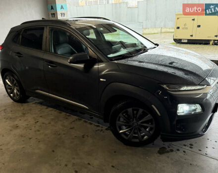 Серый Хендай Kona Electric, объемом двигателя 0 л и пробегом 120 тыс. км за 16999 $, фото 24 на Automoto.ua