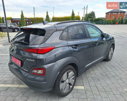 Серый Хендай Kona Electric, объемом двигателя 0 л и пробегом 91 тыс. км за 16300 $, фото 9 на Automoto.ua