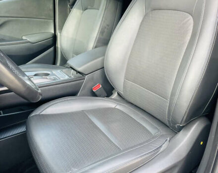 Серый Хендай Kona Electric, объемом двигателя 0 л и пробегом 112 тыс. км за 16700 $, фото 59 на Automoto.ua