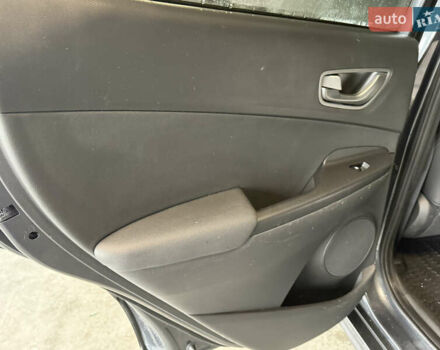 Серый Хендай Kona Electric, объемом двигателя 0 л и пробегом 120 тыс. км за 16999 $, фото 57 на Automoto.ua