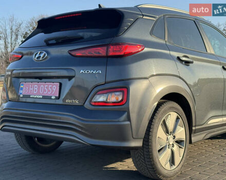 Серый Хендай Kona Electric, объемом двигателя 0 л и пробегом 146 тыс. км за 16450 $, фото 21 на Automoto.ua