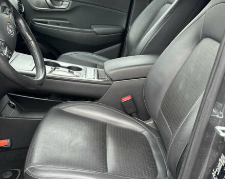 Сірий Хендай Kona Electric, об'ємом двигуна 0 л та пробігом 154 тис. км за 19500 $, фото 8 на Automoto.ua