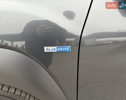 Серый Хендай Kona Electric, объемом двигателя 0 л и пробегом 103 тыс. км за 17300 $, фото 4 на Automoto.ua