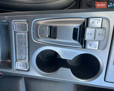 Серый Хендай Kona Electric, объемом двигателя 0 л и пробегом 130 тыс. км за 17400 $, фото 11 на Automoto.ua