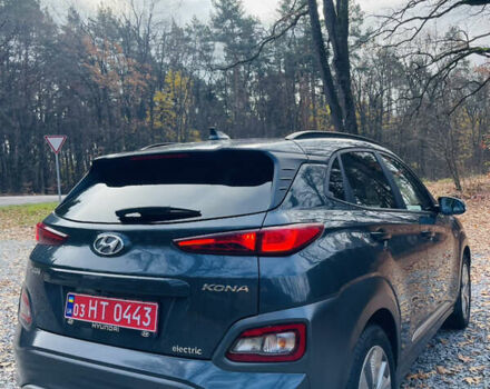 Серый Хендай Kona Electric, объемом двигателя 0 л и пробегом 112 тыс. км за 16700 $, фото 11 на Automoto.ua