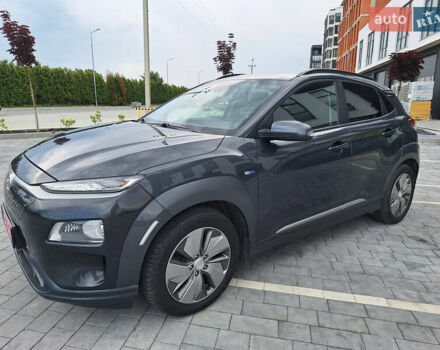 Серый Хендай Kona Electric, объемом двигателя 0 л и пробегом 91 тыс. км за 16300 $, фото 1 на Automoto.ua