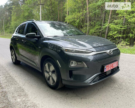 Серый Хендай Kona Electric, объемом двигателя 0 л и пробегом 139 тыс. км за 17900 $, фото 44 на Automoto.ua