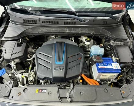 Серый Хендай Kona Electric, объемом двигателя 0 л и пробегом 113 тыс. км за 17094 $, фото 14 на Automoto.ua