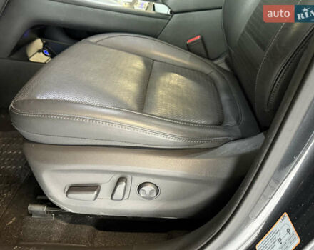 Серый Хендай Kona Electric, объемом двигателя 0 л и пробегом 120 тыс. км за 16999 $, фото 35 на Automoto.ua