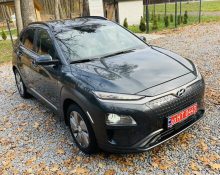 Серый Хендай Kona Electric, объемом двигателя 0 л и пробегом 112 тыс. км за 16700 $, фото 20 на Automoto.ua