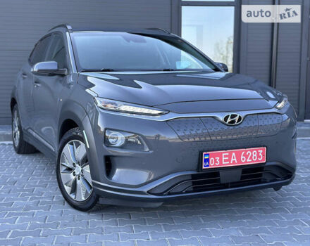 Серый Хендай Kona Electric, объемом двигателя 0 л и пробегом 117 тыс. км за 16999 $, фото 53 на Automoto.ua