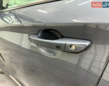 Серый Хендай Kona Electric, объемом двигателя 0 л и пробегом 113 тыс. км за 17094 $, фото 32 на Automoto.ua