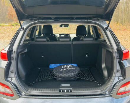 Серый Хендай Kona Electric, объемом двигателя 0 л и пробегом 112 тыс. км за 16700 $, фото 19 на Automoto.ua