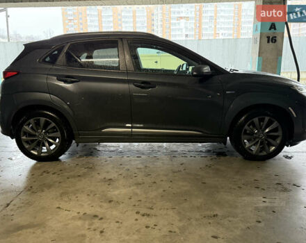 Серый Хендай Kona Electric, объемом двигателя 0 л и пробегом 120 тыс. км за 16999 $, фото 20 на Automoto.ua