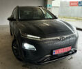 Серый Хендай Kona Electric, объемом двигателя 0 л и пробегом 120 тыс. км за 16999 $, фото 3 на Automoto.ua