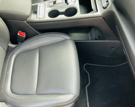 Серый Хендай Kona Electric, объемом двигателя 0 л и пробегом 112 тыс. км за 16700 $, фото 85 на Automoto.ua