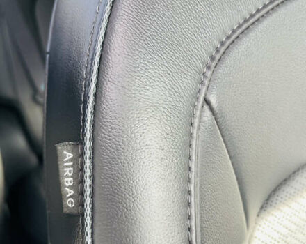 Серый Хендай Kona Electric, объемом двигателя 0 л и пробегом 112 тыс. км за 16700 $, фото 86 на Automoto.ua