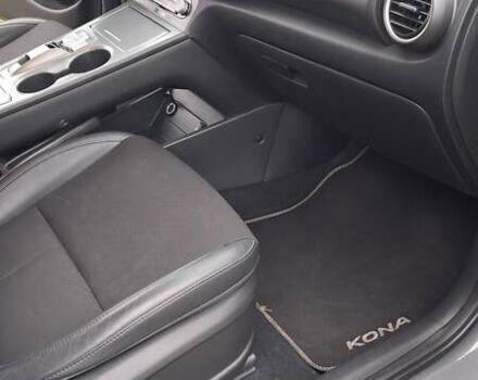 Серый Хендай Kona Electric, объемом двигателя 0 л и пробегом 180 тыс. км за 16700 $, фото 25 на Automoto.ua