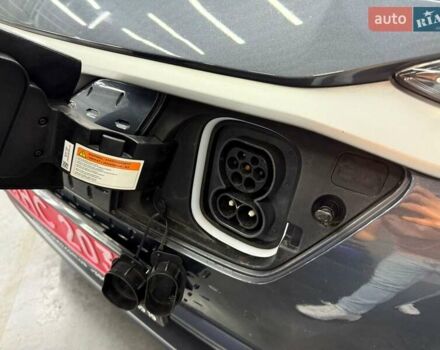 Серый Хендай Kona Electric, объемом двигателя 0 л и пробегом 113 тыс. км за 17094 $, фото 30 на Automoto.ua