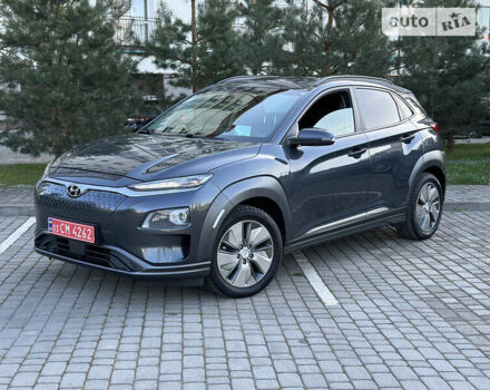 Серый Хендай Kona Electric, объемом двигателя 0 л и пробегом 106 тыс. км за 18400 $, фото 8 на Automoto.ua