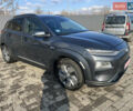 Серый Хендай Kona Electric, объемом двигателя 0 л и пробегом 130 тыс. км за 17400 $, фото 4 на Automoto.ua