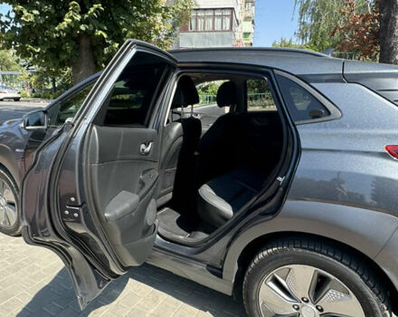 Сірий Хендай Kona Electric, об'ємом двигуна 0 л та пробігом 85 тис. км за 18750 $, фото 21 на Automoto.ua