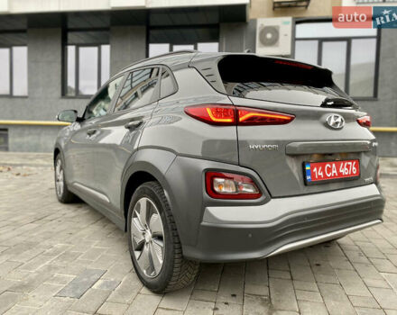 Сірий Хендай Kona Electric, об'ємом двигуна 0 л та пробігом 144 тис. км за 16900 $, фото 11 на Automoto.ua