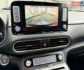 Серый Хендай Kona Electric, объемом двигателя 0 л и пробегом 113 тыс. км за 17094 $, фото 12 на Automoto.ua