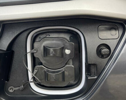 Серый Хендай Kona Electric, объемом двигателя 0 л и пробегом 112 тыс. км за 16700 $, фото 42 на Automoto.ua