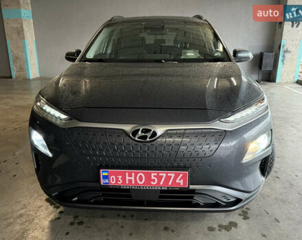 Серый Хендай Kona Electric, объемом двигателя 0 л и пробегом 120 тыс. км за 16999 $, фото 17 на Automoto.ua