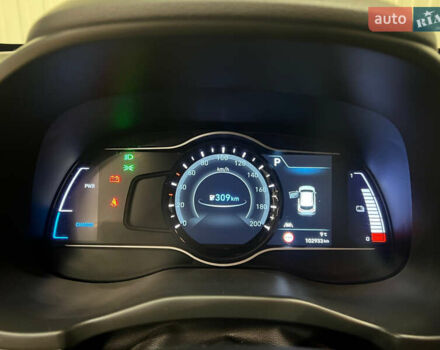 Серый Хендай Kona Electric, объемом двигателя 0 л и пробегом 102 тыс. км за 14200 $, фото 14 на Automoto.ua