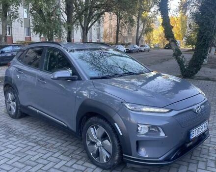 Серый Хендай Kona Electric, объемом двигателя 0 л и пробегом 140 тыс. км за 16999 $, фото 1 на Automoto.ua