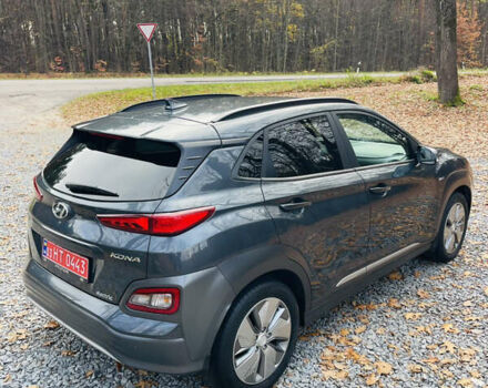 Серый Хендай Kona Electric, объемом двигателя 0 л и пробегом 112 тыс. км за 16700 $, фото 23 на Automoto.ua