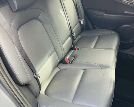 Серый Хендай Kona Electric, объемом двигателя 0 л и пробегом 112 тыс. км за 16700 $, фото 34 на Automoto.ua