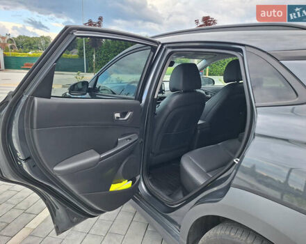 Серый Хендай Kona Electric, объемом двигателя 0 л и пробегом 91 тыс. км за 16300 $, фото 21 на Automoto.ua