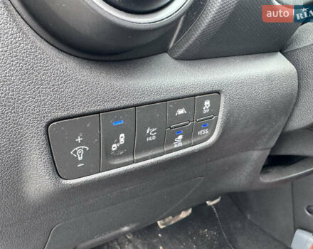 Сірий Хендай Kona Electric, об'ємом двигуна 0 л та пробігом 154 тис. км за 19500 $, фото 19 на Automoto.ua