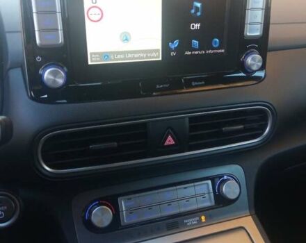 Серый Хендай Kona Electric, объемом двигателя 0 л и пробегом 150 тыс. км за 17500 $, фото 8 на Automoto.ua