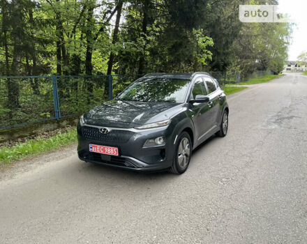 Серый Хендай Kona Electric, объемом двигателя 0 л и пробегом 139 тыс. км за 17900 $, фото 15 на Automoto.ua