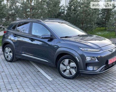 Серый Хендай Kona Electric, объемом двигателя 0 л и пробегом 106 тыс. км за 18400 $, фото 22 на Automoto.ua