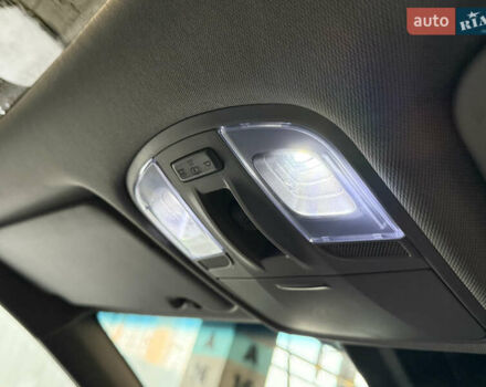 Серый Хендай Kona Electric, объемом двигателя 0 л и пробегом 120 тыс. км за 16999 $, фото 41 на Automoto.ua