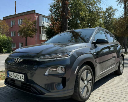 Сірий Хендай Kona Electric, об'ємом двигуна 0 л та пробігом 85 тис. км за 18750 $, фото 3 на Automoto.ua