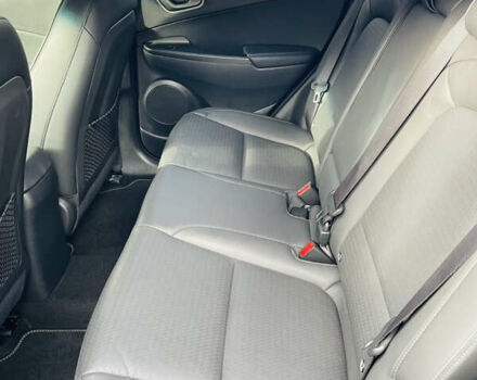 Серый Хендай Kona Electric, объемом двигателя 0 л и пробегом 112 тыс. км за 16700 $, фото 69 на Automoto.ua